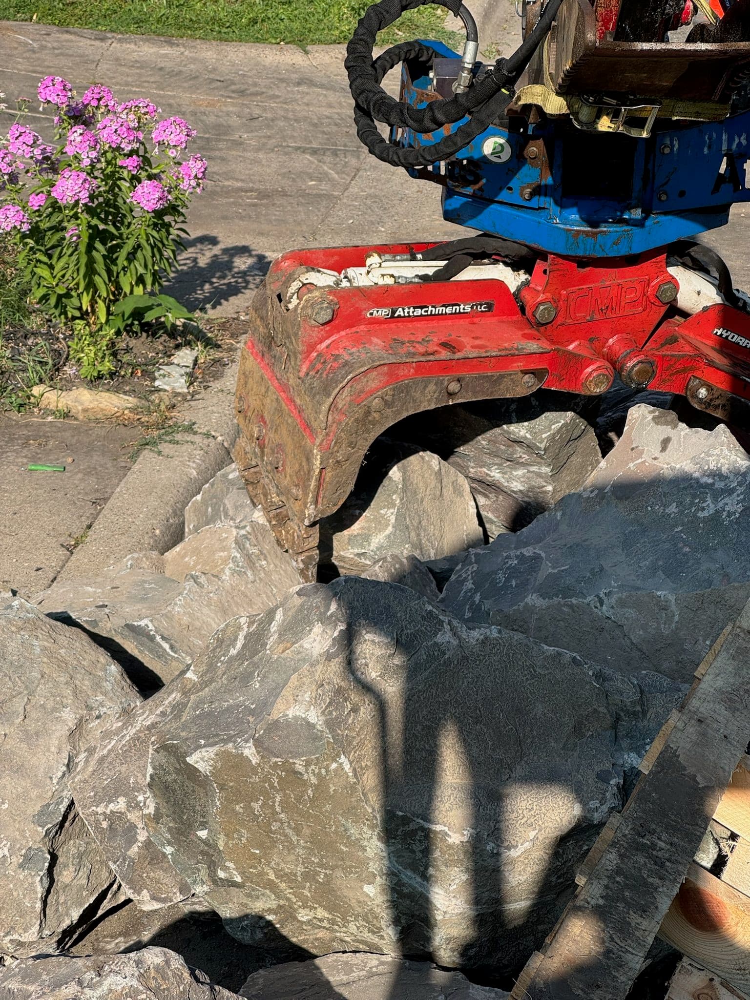 Gallery photos for DIY Retaining Wall Fails in St. Paul - We Fixed It Right: Image #2